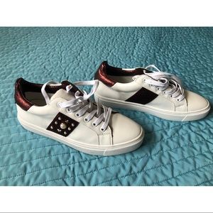 Steve Madden sneakers